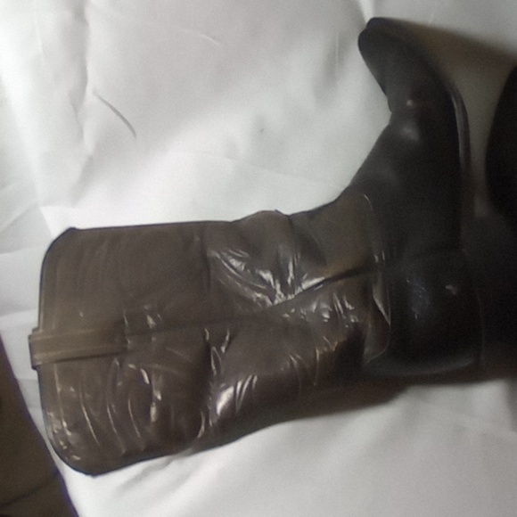 Cowboys Boots 9.5 - Picture 4 of 7
